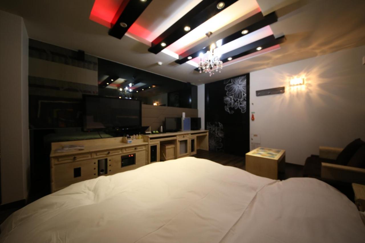 Dubai Hotel Тэджон Экстерьер фото