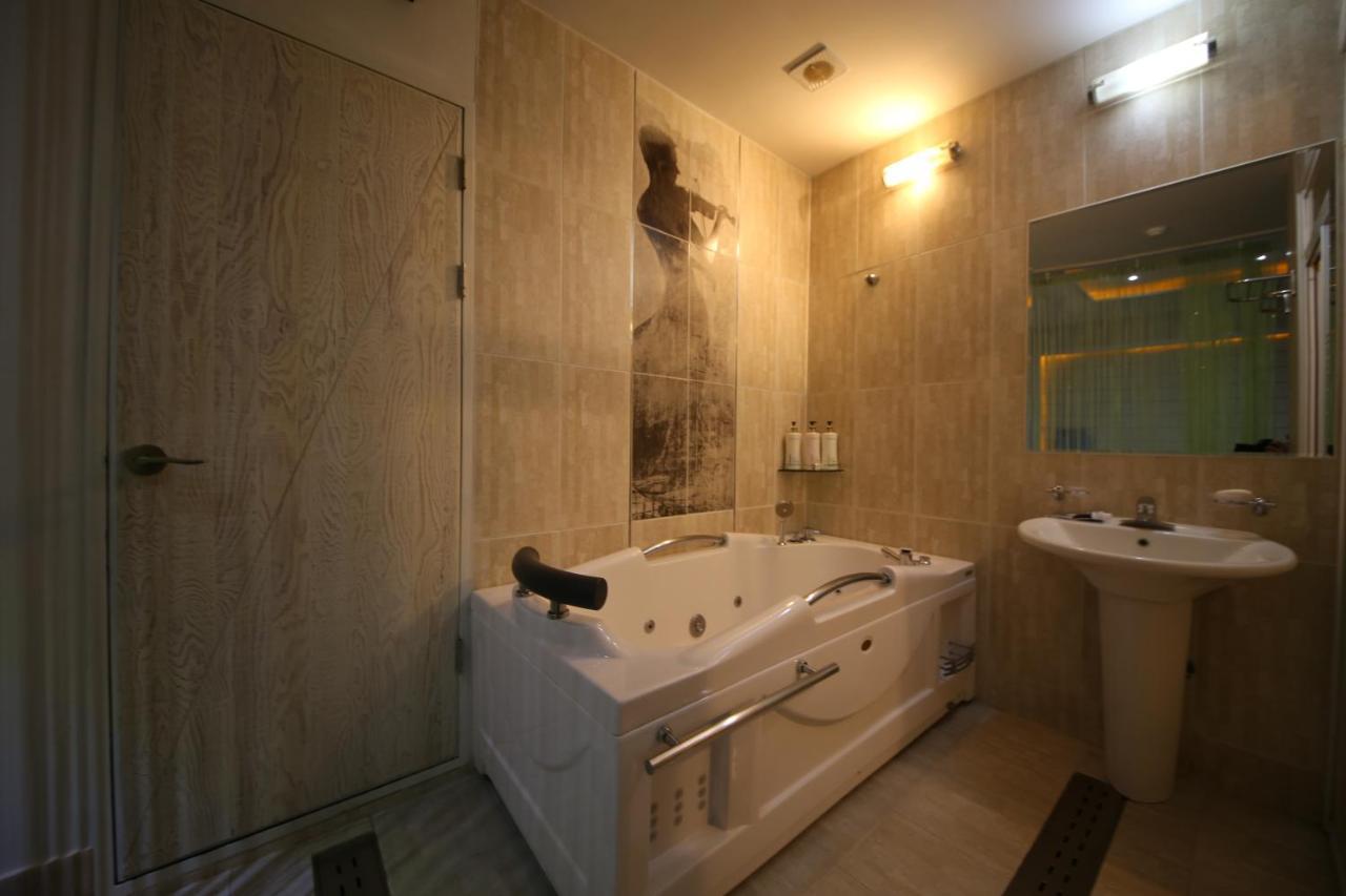 Dubai Hotel Тэджон Экстерьер фото