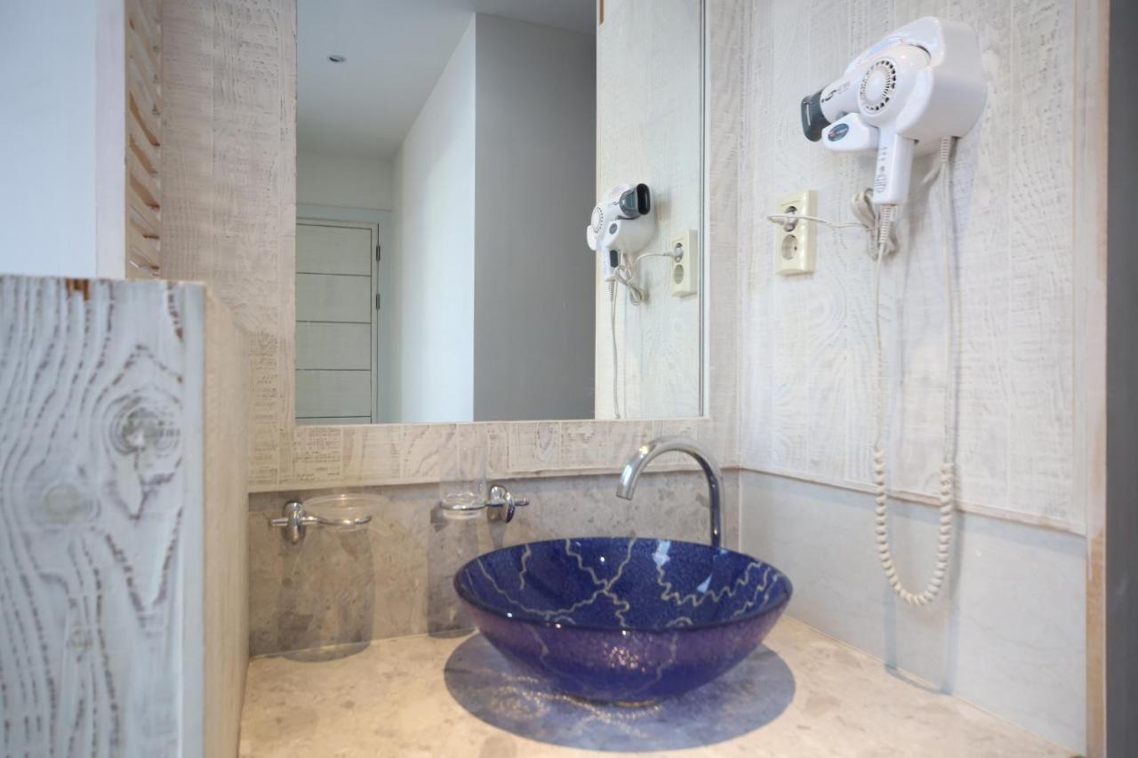 Dubai Hotel Тэджон Экстерьер фото